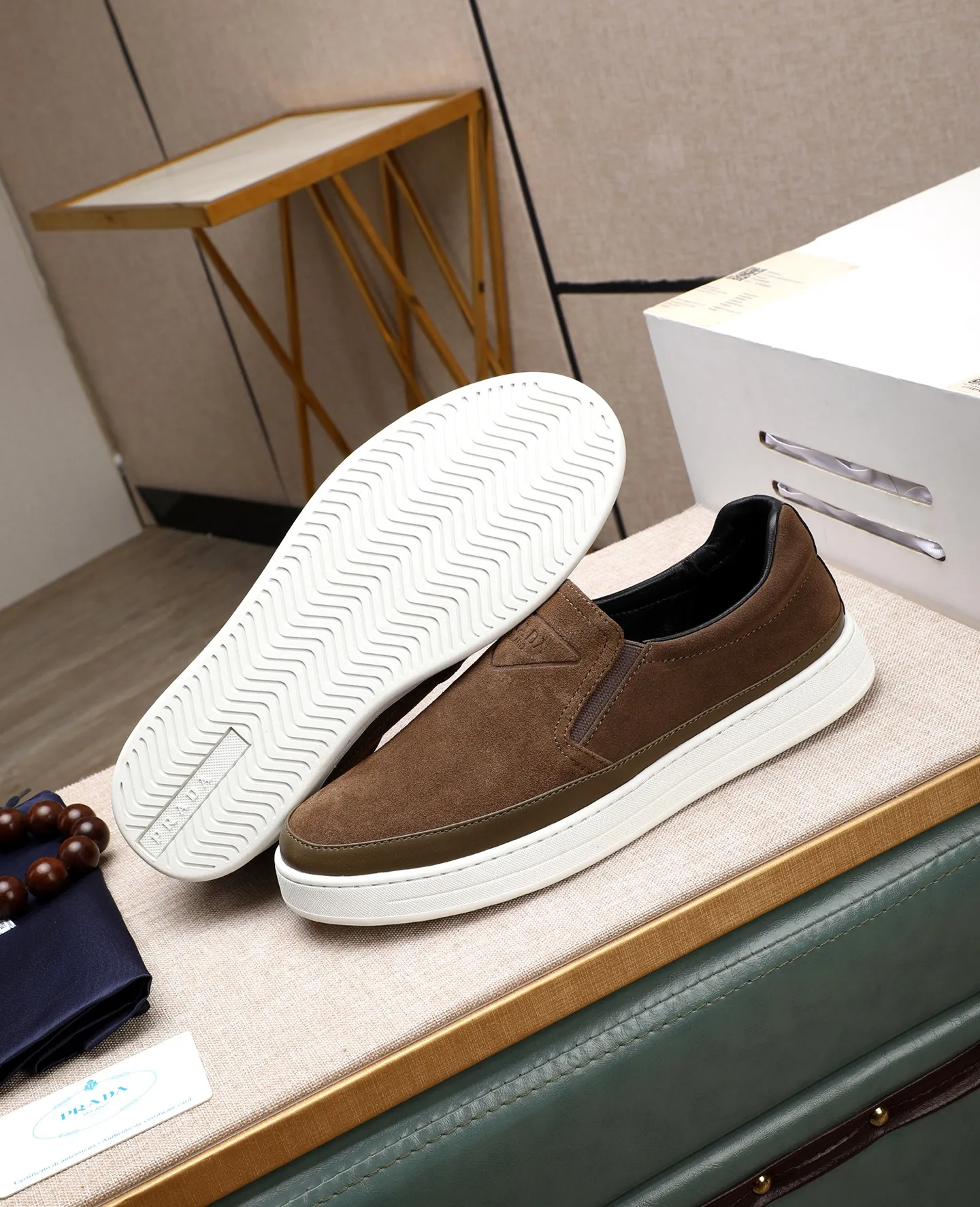 Men's men's shoes 💰440 🌹🌹[PRADA—Prada] latest model 🙈original replica! 👟👟👟Available here. The workmanship is top-notch. The upper is made of Italian 🇮🇹Imported calfskin. ❗️Breathable genuine leather lining @Suitable for travel. The original version has an enlarged engraved sole, making it suitable for all kinds of travels, showing low-key luxury. Let quality speak for itself. Color: Size: 38-44